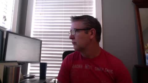 Snapshot of mtbrdr76 chatting on 06.05.26 Fun time Daddy online show from 06.05.26