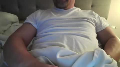 Snapshot of mtman5 chatting on 04.23.26 mtman5 online show from 04.23.26