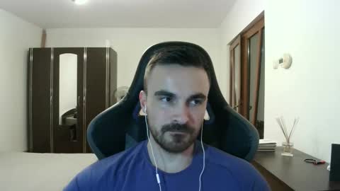 Snapshot of mu5clemania chatting on 02.19.26 Victor online show from 02.19.26