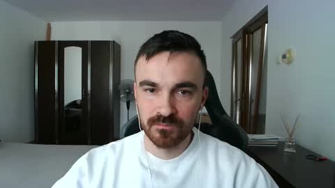 Snapshot of mu5clemania chatting on 02.23.26 Victor online show from 02.23.26