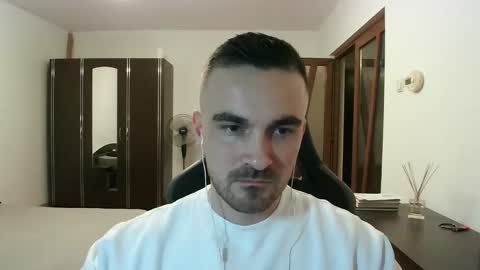 Snapshot of mu5clemania chatting on 02.23.26 Victor online show from 02.23.26