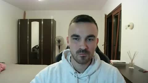 Snapshot of mu5clemania chatting on 02.26.26 Victor online show from 02.26.26