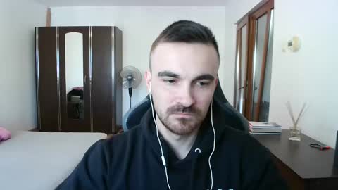 Snapshot of mu5clemania chatting on 03.01.26 Victor online show from 03.01.26