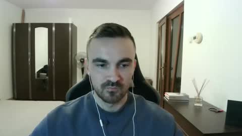 Snapshot of mu5clemania chatting on 03.02.26 Victor online show from 03.02.26