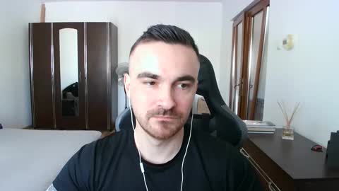 Snapshot of mu5clemania chatting on 03.13.26 Victor online show from 03.13.26