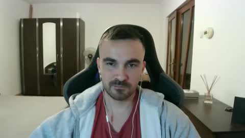 Snapshot of mu5clemania chatting on 03.15.26 Victor online show from 03.15.26