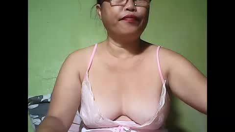 Snapshot of muffy_bunny chatting on 05.24.26 muffy_bunny online show from 05.24.26