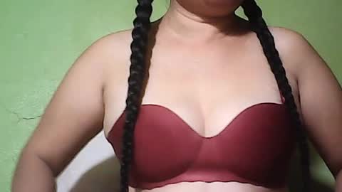 Snapshot of muffy_bunny chatting on 07.27.26 muffy_bunny online show from 07.27.26