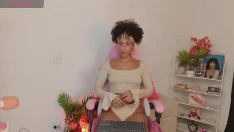 HEY GUYS IF YOU LIKE SEXY SHOW YOU ARE IN THE CORRECT PLACE CU WENESDAY PVT OPEN   TRANSMISSION TIME 5 PM - 10 PM COLOMBIA online show from 05.05.26