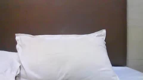 Snapshot of mumbaimonster8inch chatting on 06.05.26 rajesh engineer online show from 06.05.26