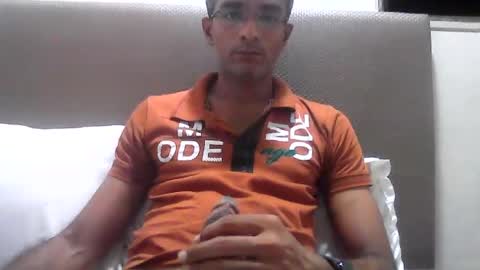 Snapshot of mumbaimonster8inch chatting on 06.19.26 rajesh engineer online show from 06.19.26