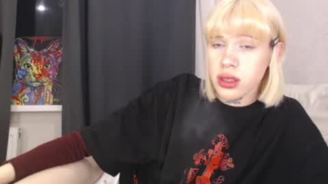 Snapshot of mun_poli chatting on 02.22.26 Polik online show from 02.22.26