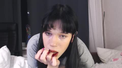 Snapshot of mun_poli chatting on 02.28.26 Polik online show from 02.28.26