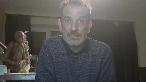 Snapshot of munch10 chatting on 12.14.24 munch10 online show from 12.14.24