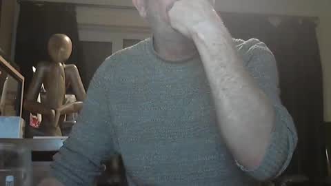 Snapshot of munch10 chatting on 02.16.25 munch10 online show from 02.16.25