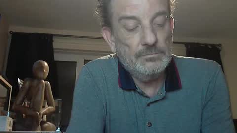 Snapshot of munch10 chatting on 09.20.25 munch10 online show from 09.20.25