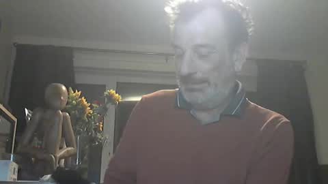 Snapshot of munch10 chatting on 09.28.25 munch10 online show from 09.28.25