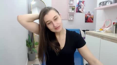 Snapshot of muriel_elvin chatting on 11.29.25 muriel_elvin online show from 11.29.25