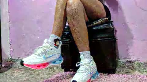 Muriel online show from 01.12.25