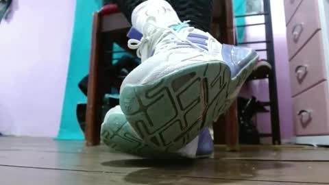 Muriel online show from 03.08.26