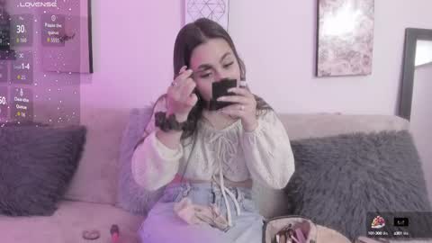 Snapshot of muriell_69 chatting on 10.01.25 muriell_69 online show from 10.01.25