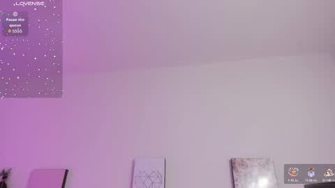 Snapshot of muriell_69 chatting on 10.29.25 muriell_69 online show from 10.29.25