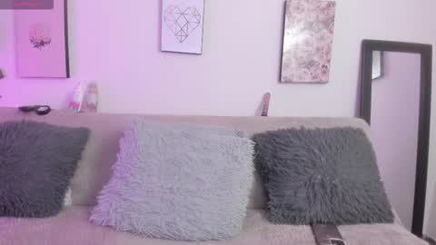 Snapshot of muriell_69 chatting on 01.12.26 muriell_69 online show from 01.12.26