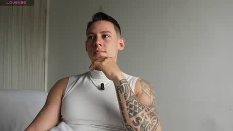 Snapshot of muscle_king_cum chatting on 06.19.26 muscle_king_cum online show from 06.19.26