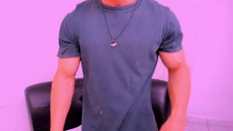 Muscle Man online show from 05.09.26