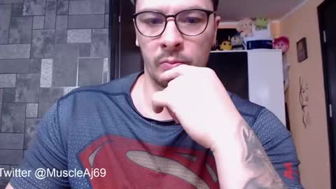 AJ online show from 02.08.25