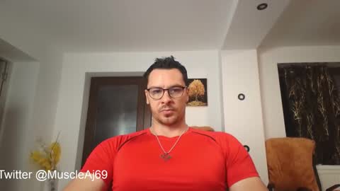 AJ online show from 11.02.25