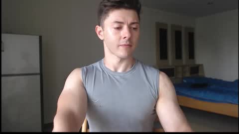 Snapshot of muscledoctor24 chatting on 10.21.25 Everet online show from 10.21.25