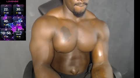 Snapshot of musclegodsammy23 chatting on 12.05.24 musclegod23 online show from 12.05.24