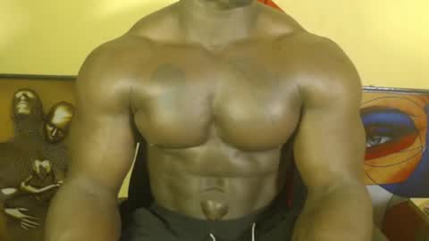 Snapshot of musclegodsammy23 chatting on 03.07.25 musclegod23 online show from 03.07.25