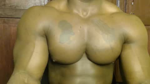 Snapshot of musclegodsammy23 chatting on 09.22.25 musclegod23 online show from 09.22.25