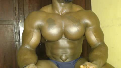 Snapshot of musclegodsammy23 chatting on 11.17.25 musclegod23 online show from 11.17.25