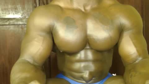 Snapshot of musclegodsammy23 chatting on 11.22.25 musclegod23 online show from 11.22.25