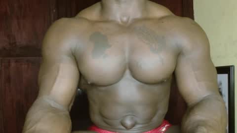 Snapshot of musclegodsammy23 chatting on 02.16.26 musclegod23 online show from 02.16.26