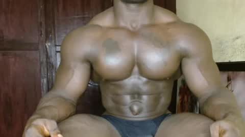 Snapshot of musclegodsammy23 chatting on 03.13.26 musclegod23 online show from 03.13.26
