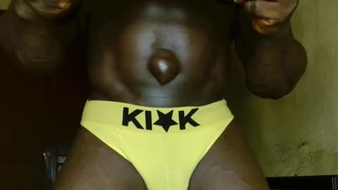 Snapshot of musclegodsammy23 chatting on 03.18.26 musclegod23 online show from 03.18.26