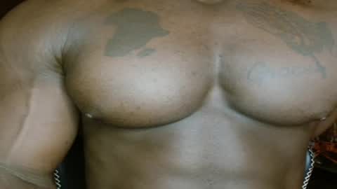 musclegod23 online show from 07.03.26