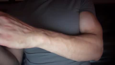 Snapshot of musclehair3 chatting on 10.20.25 musclehair3 online show from 10.20.25