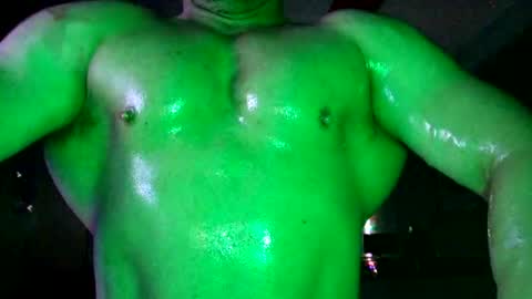 Snapshot of muscles_hulk chatting on 08.09.26 Hulk Muscles - NEW ACCOUNT online show from 08.09.26