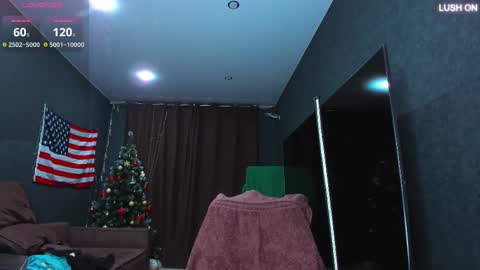 click icon for peach  online show from 02.13.25