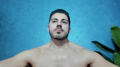 Snapshot of muscularmaster chatting on 01.11.25 muscularmaster onlyfans online show from 01.11.25