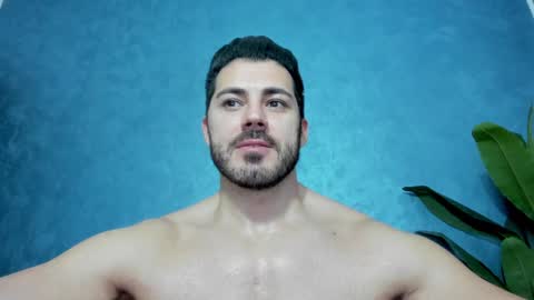 Snapshot of muscularmaster chatting on 02.08.25 muscularmaster onlyfans online show from 02.08.25