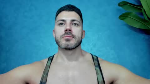 Snapshot of muscularmaster chatting on 09.17.25 muscularmaster onlyfans online show from 09.17.25