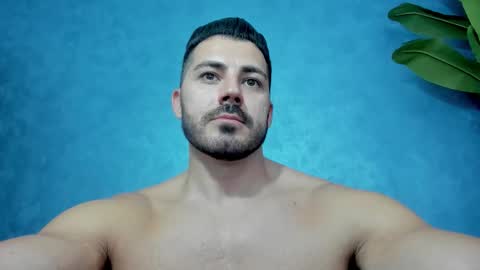 Snapshot of muscularmaster chatting on 09.21.25 muscularmaster onlyfans online show from 09.21.25