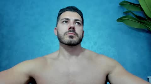 Snapshot of muscularmaster chatting on 09.28.25 muscularmaster onlyfans online show from 09.28.25