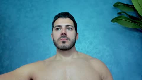Snapshot of muscularmaster chatting on 10.07.25 muscularmaster onlyfans online show from 10.07.25